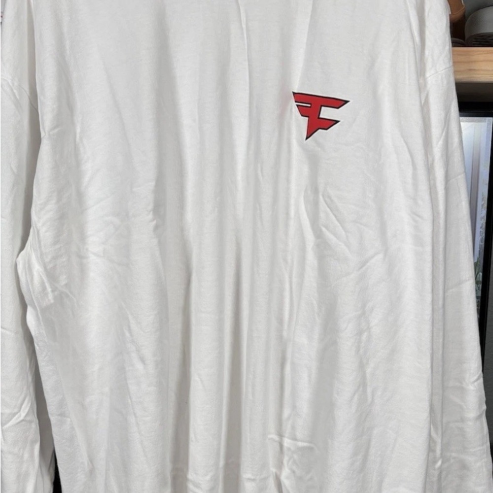 FaZe Clan Shirt White Long Sleeve Sleeve Logo Casual Mens NWT Faze Banks 2XL Men